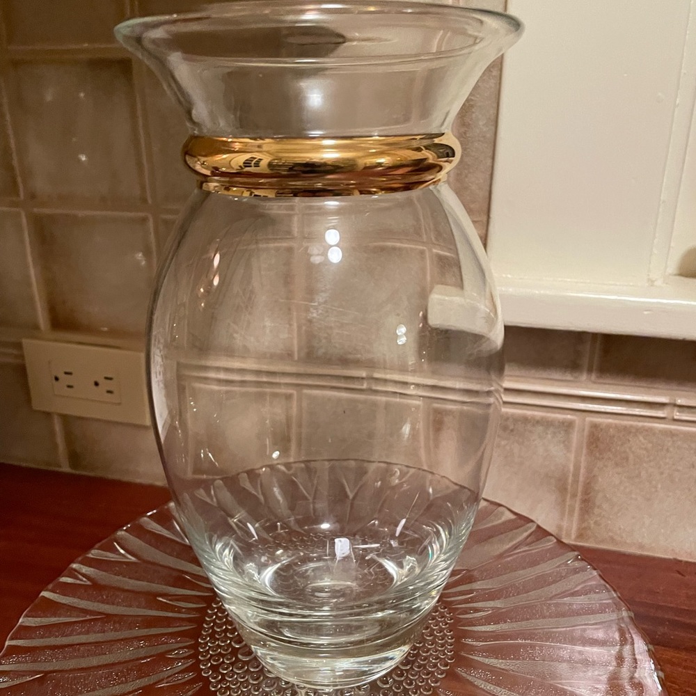 Tarnow Poland Gold-Ring Vase